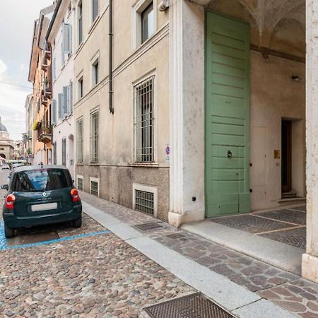 Residenza Palazzo Petrozzani Apartment Mantova Luaran gambar